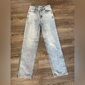 Wide leg PacSun Jeans. 90s boyfriend style.